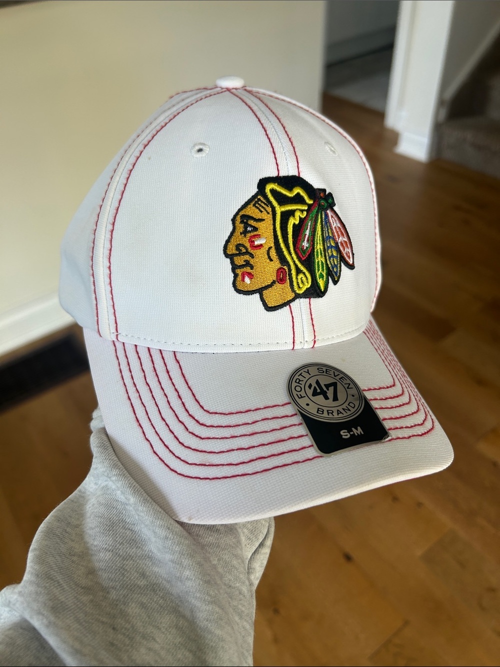 47 White Chicago Blackhawks Adjustable Hat with Red Stitching